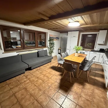 7 Stilvolle Residenz Vor Den Toren Muenchens Fuer 18 Personen Og * Penzberg