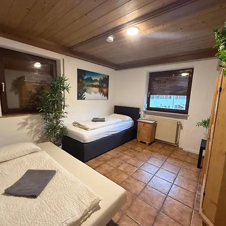 7 Stilvolle Residenz Vor Den Toren Muenchens Fuer 18 Personen Og *